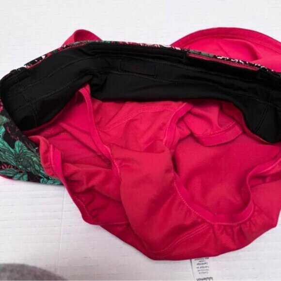 Lululemon Speed Up Short *2.5" Fuchsia Pink / Zen Garden Multi - Picture 5 of 9